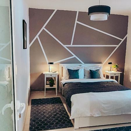Apartment One Брашов Екстер'єр фото
